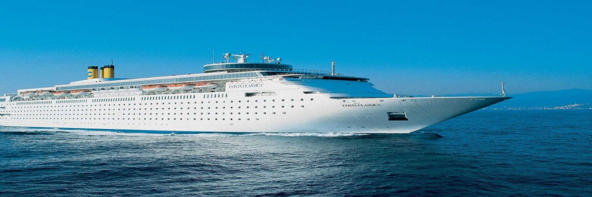 Boat Cruise in the Arabian Sea: